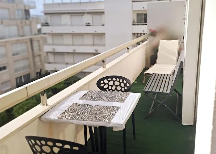 Daire T2 Centre, A 2 Minutes, Parking