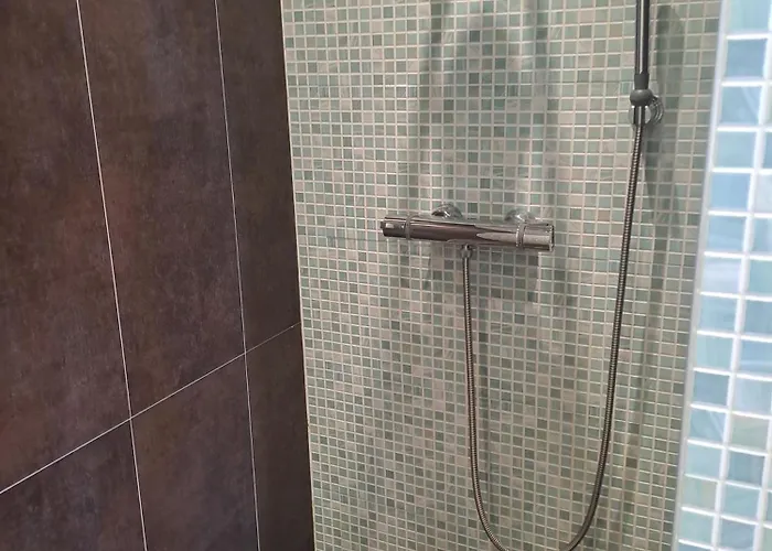 Daire T2 Centre, A 2 Minutes, Parking